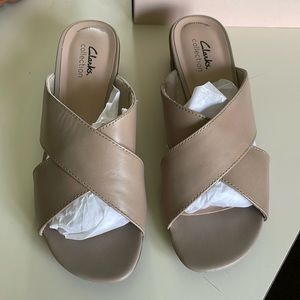Clark’s Caroleigh Erin sand leather open toe  size 10, 2”heel, like new!